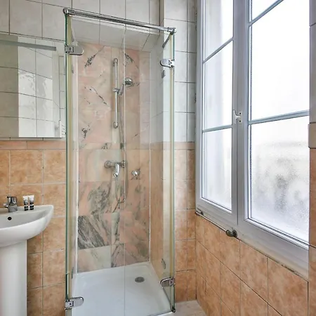 11#appartement 4pers#sèvres-lecourbe#necker * Paris